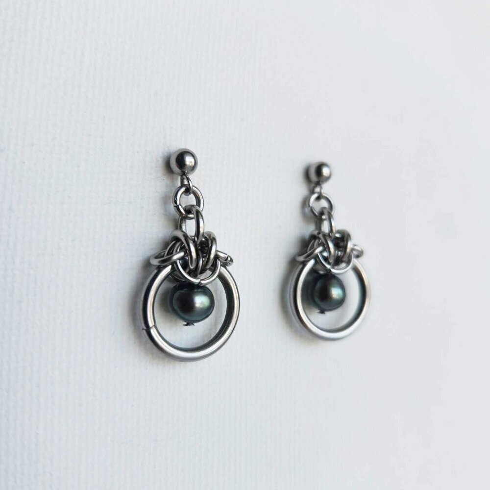 Vintage silver and peackock pearl earrings